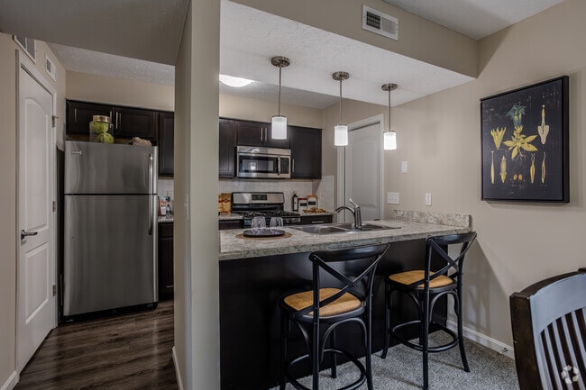 Interior Photo - Fieldstone Trace