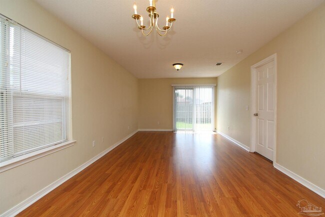 Building Photo - 2013 Marquesas Ln