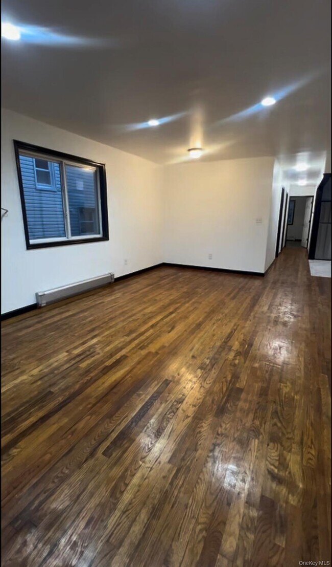 Foto del edificio - 119-18 178th Pl