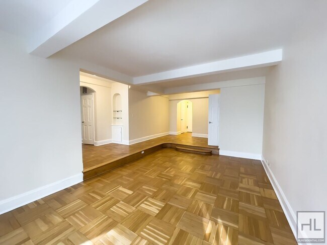 Foto del edificio - EAST 56 STREET