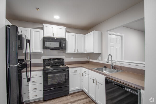 Interior Photo - Riverchase Apartments