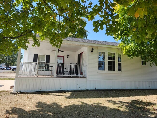 Foto del edificio - 174 Forest Park Ln