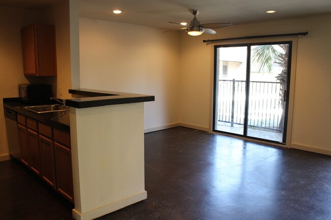 Building Photo - 108-W Eden at Avondale