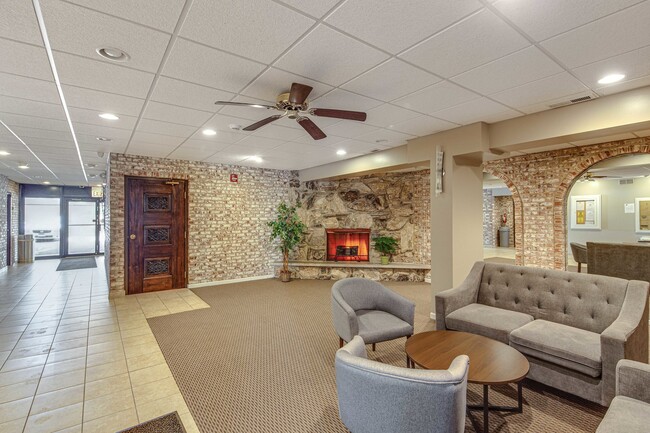 Foto del edificio - 7525 W Lawrence Ave