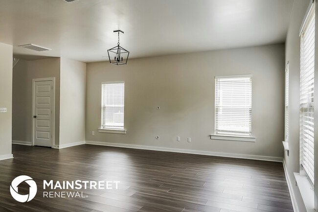 Building Photo - 370 Ridgeview Cir