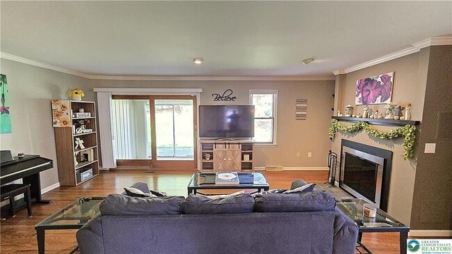 Building Photo - 194 Springhouse Rd