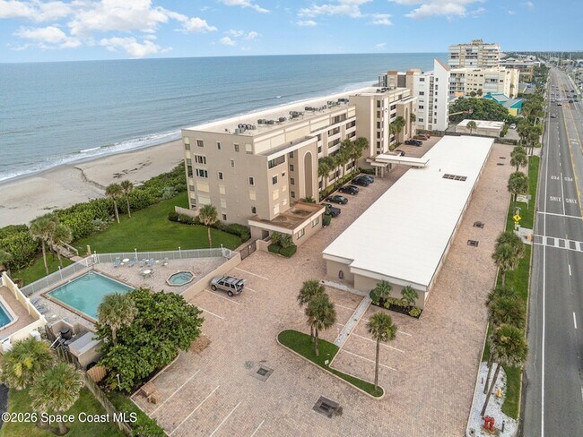 Foto del edificio - 995 N Hwy A1A