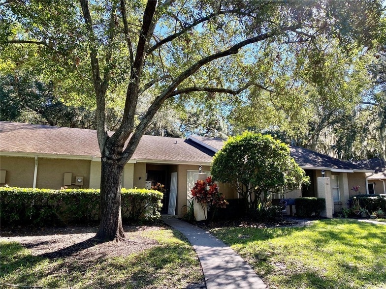 Primary Photo - 857 Pebble Creek Cir