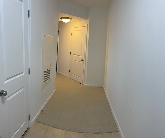 Entrance - 851 N Glebe Rd