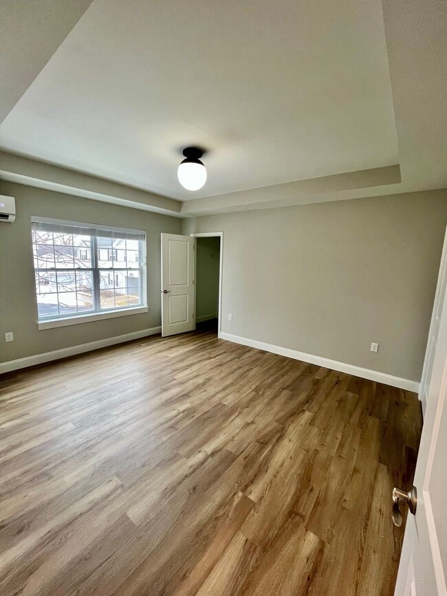 Building Photo - River's Edge Apartments