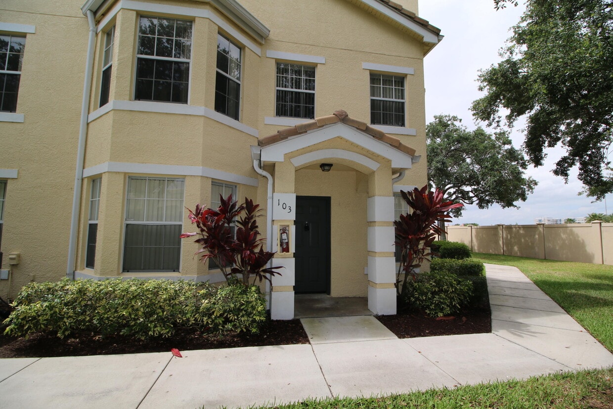 Foto principal - 170 SW Peacock Blvd