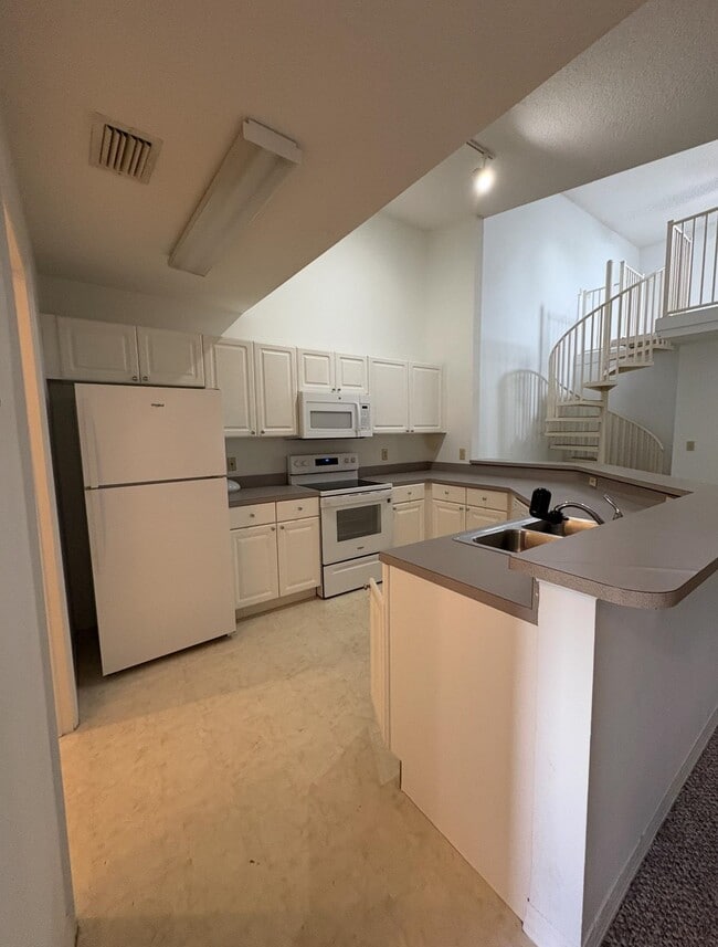 Building Photo - 17201 Harbour Vista Cir