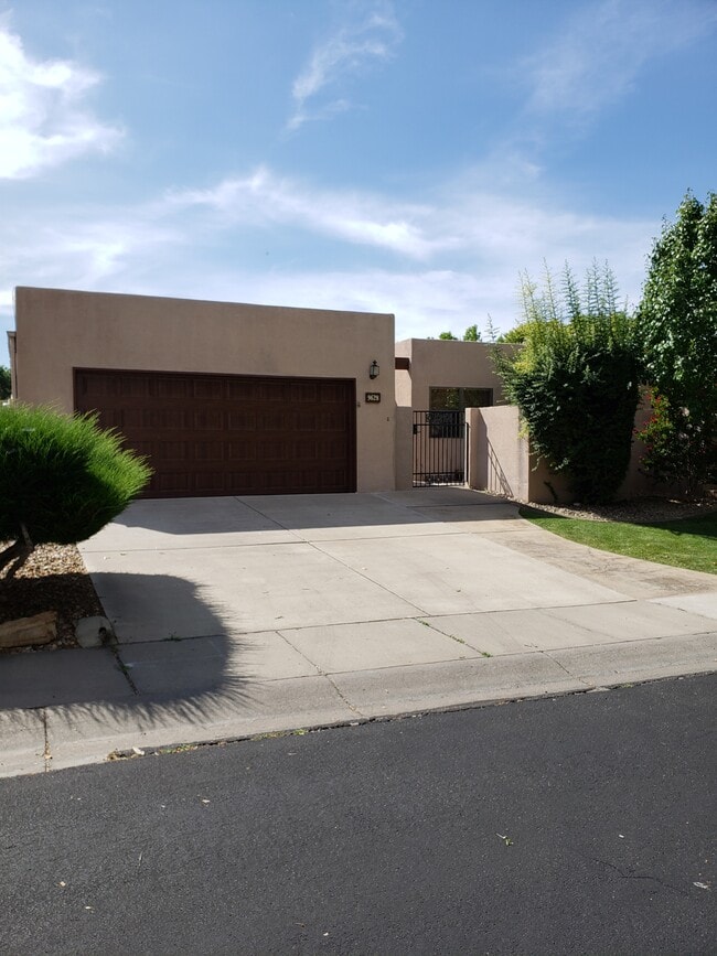Building Photo - 9628 Merion Cir NE
