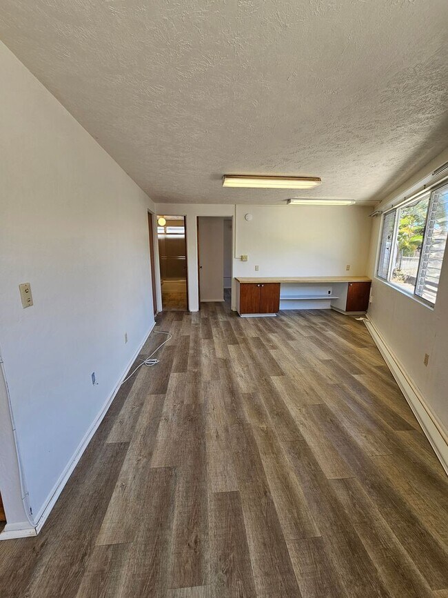 Foto del edificio - Private One Bedroom. Downstairs unit.