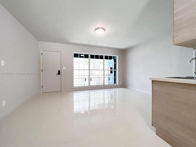 Foto del edificio - 1007 SE 2nd Ct