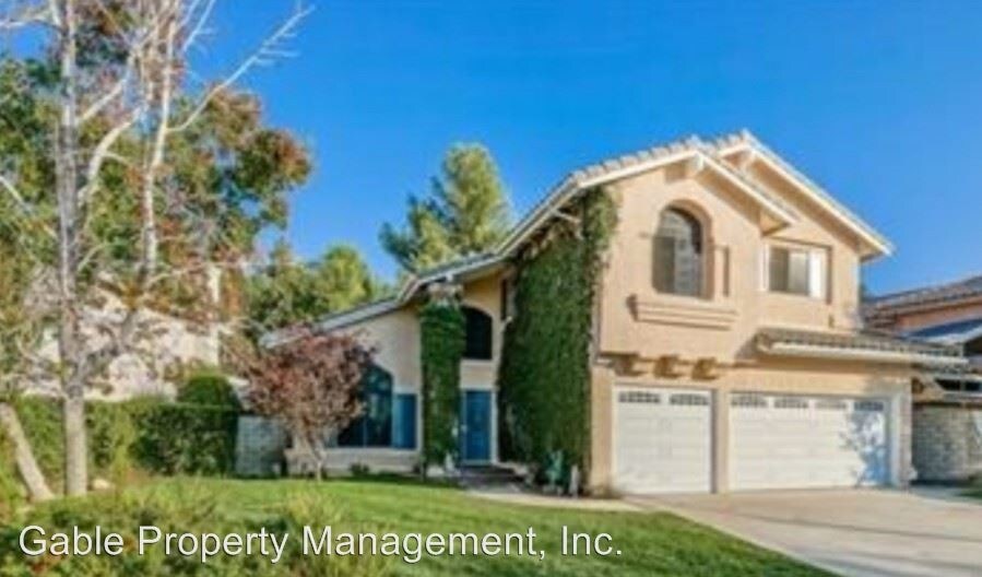 Foto principal - 6 br, 3 bath House - 29402 Hidden Oaks Place