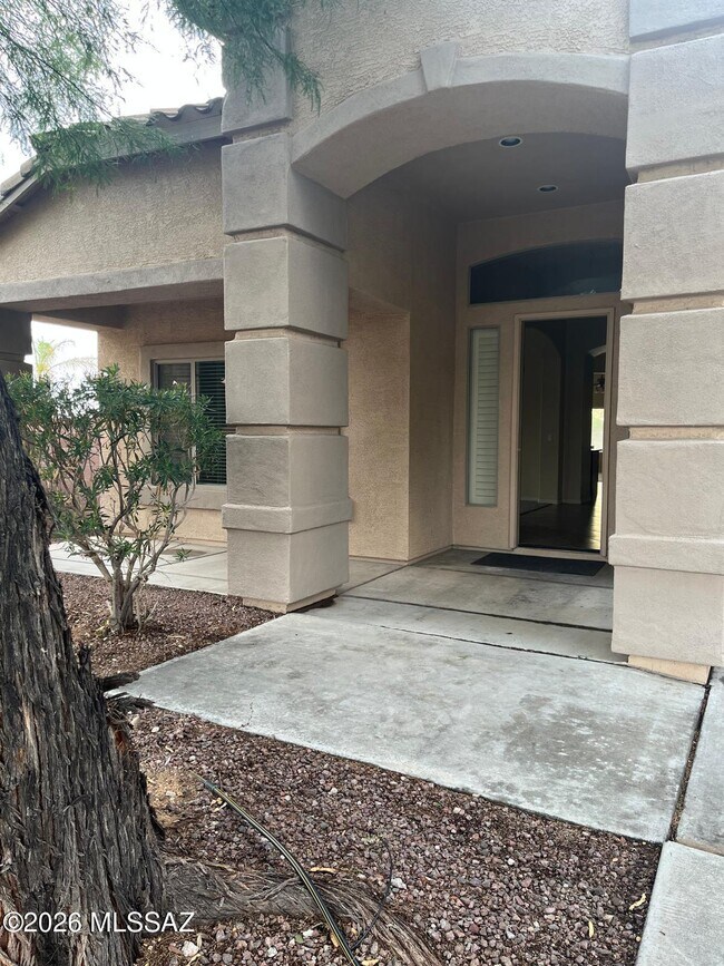 Building Photo - 918 E Gibbon River Way