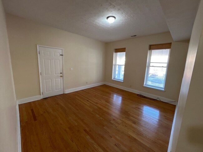 Foto del edificio - 45 Euclid Ave