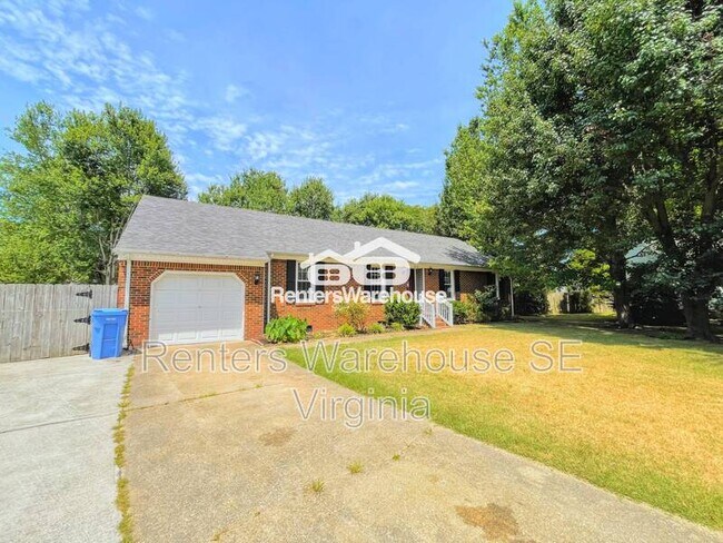 Building Photo - 816 Pin Oak Place