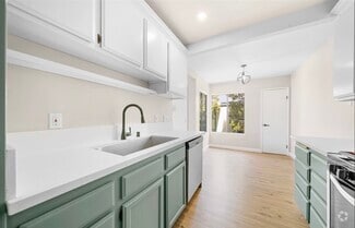 Building Photo - 20415 S Vermont Ave
