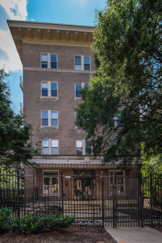 Building Photo - 1308 Clifton St NW