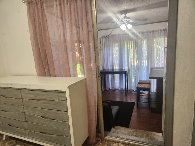 Photo - 6411 Randolph Ave House