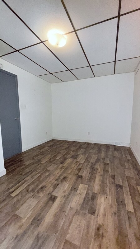 Foto del edificio - 327 Brinton Ave