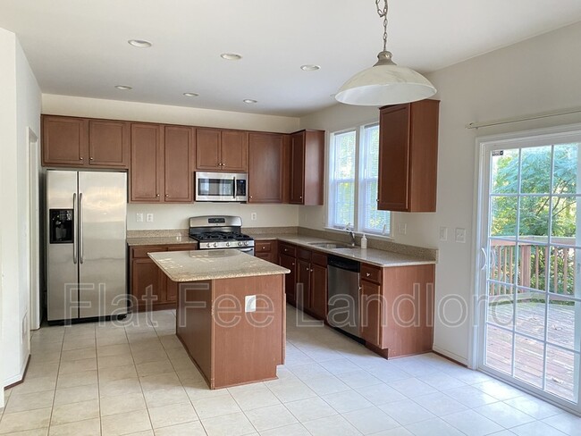 Foto del edificio - 2424 Neabsco Creek Ct