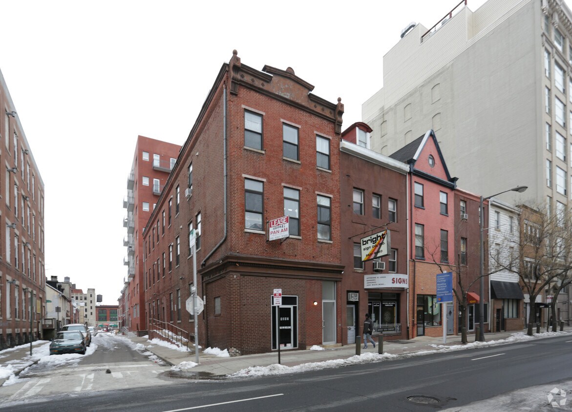 Foto principal - 1217 Race St