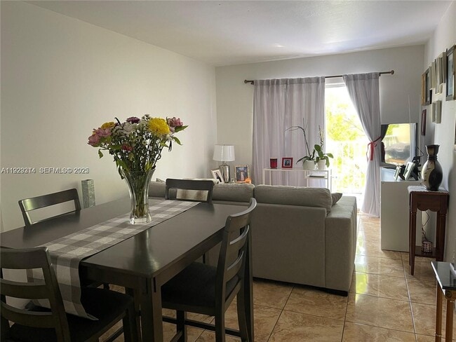 Foto del edificio - 665 NE 83rd Terrace