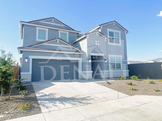Building Photo - 2760 W Stradling Ave