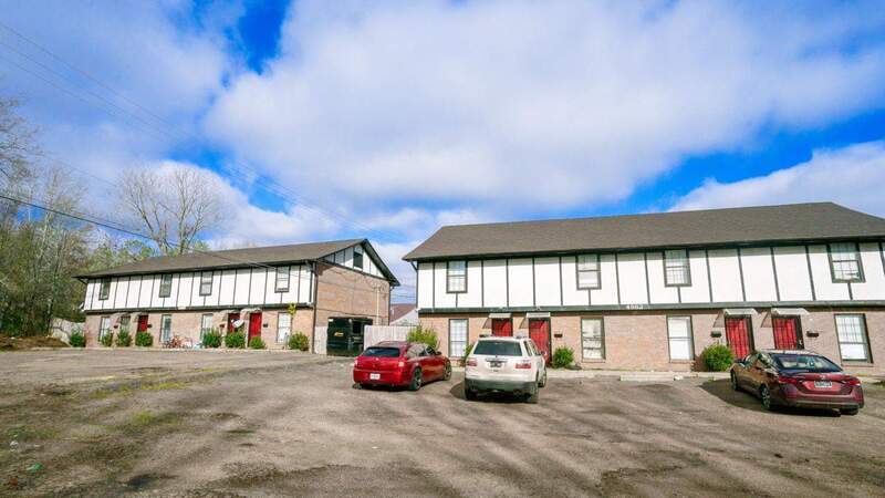 Building Photo - 4888 S McRaven Rd