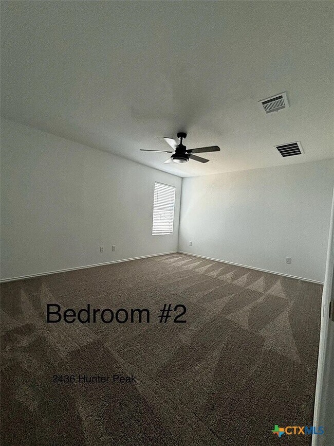 Foto del edificio - 2436 Hunter Peak