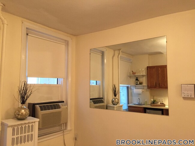 Foto del edificio - 1223 Beacon St