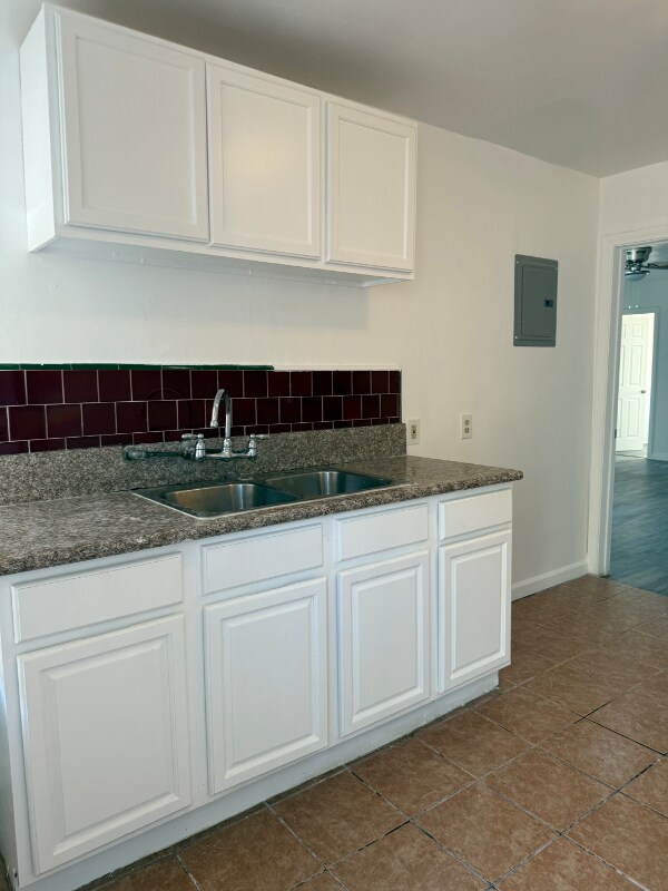 Foto del edificio - 977 N Hill St