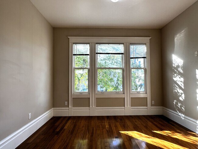 Foto del edificio - Bartlett Street Apartments