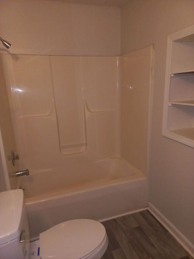 Foto del edificio - Ready and waiting for you! Available NOW!