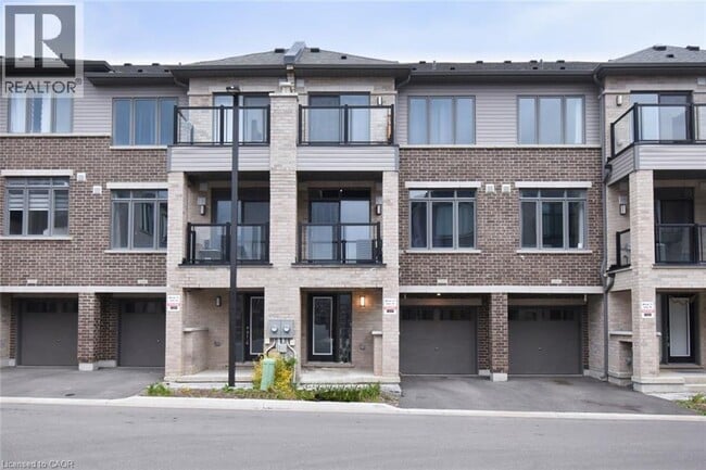 Building Photo - 585 Colborne St E