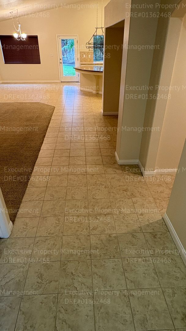 Foto del edificio - Spacious 4 bedroom 2 bathroom home located in the Ashton Falls community *Move In Special*