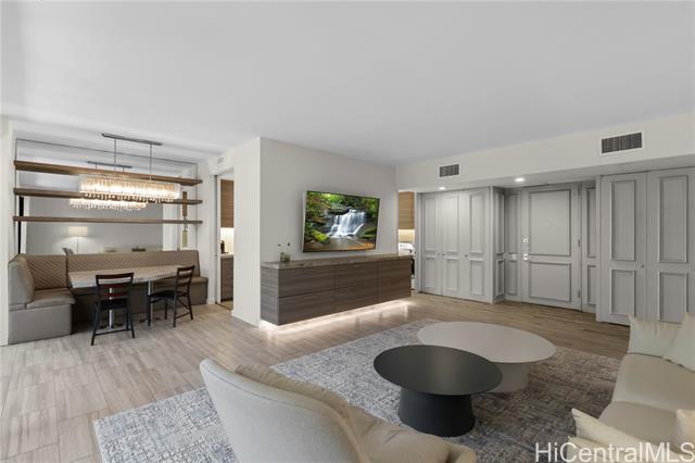 Building Photo - 4999 Kahala Ave