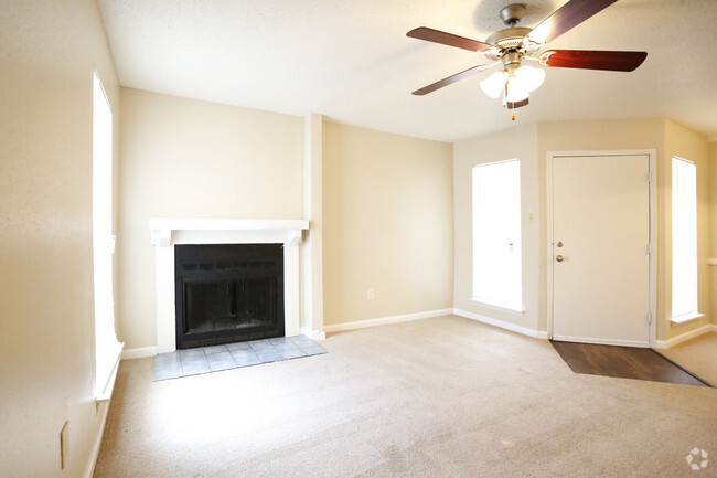 1BR/1BA -664SF - Summer Place Apartments