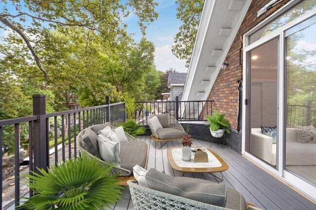 Building Photo - 283 Marlborough Rd