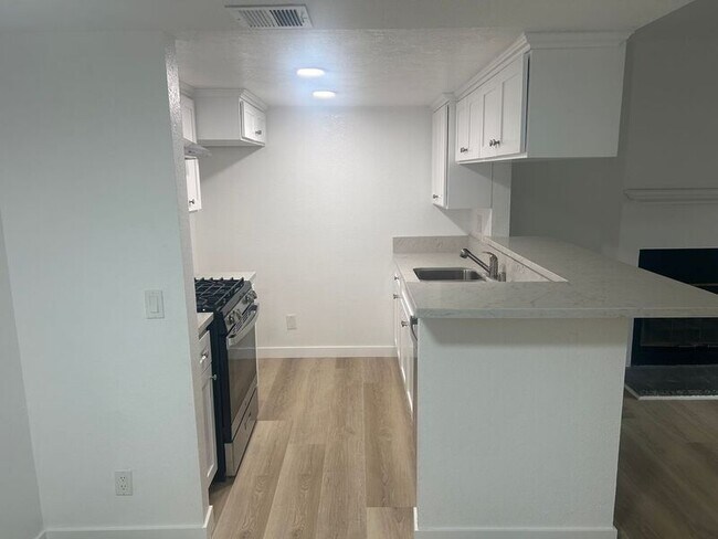 Foto del edificio - 8603 Fenwick St