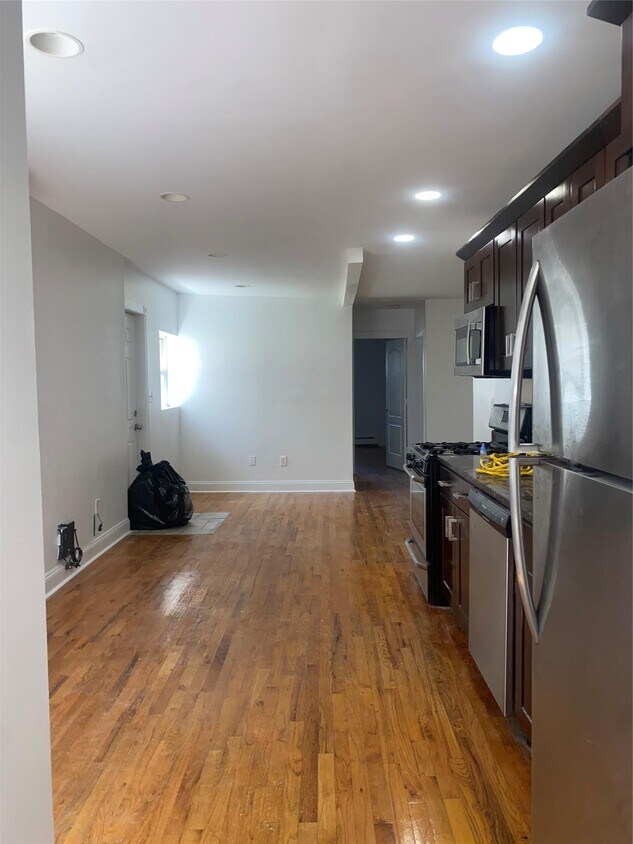 Primary Photo - 2909 Wilson Ave