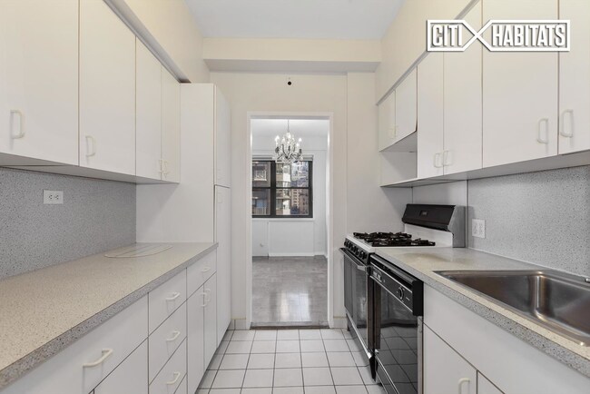 Foto del edificio - 165 E 72ND APT CORP