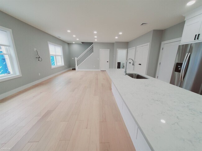 Foto del edificio - 2 br, 2.5 bath Condo - 492 Glenbrook Rd Un...