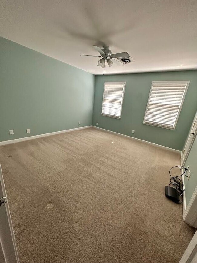 Foto del edificio - 305 Hanover Arms Ct