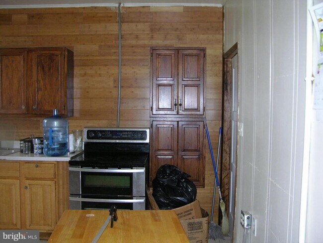 Foto del edificio - 6161 Glenmore Ave