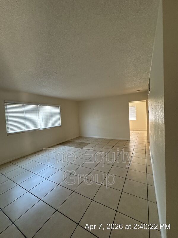 Building Photo - 524 S Encina St