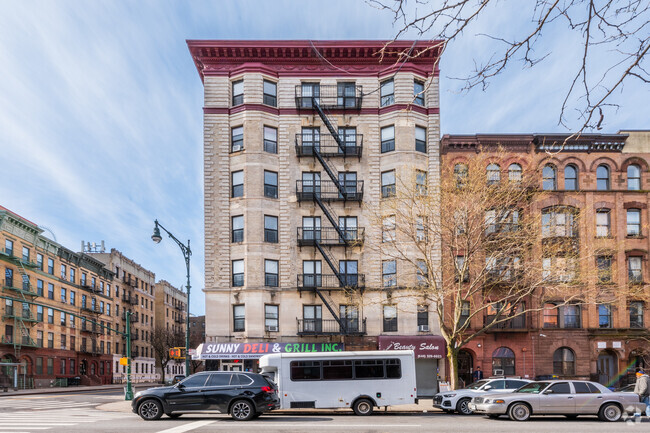 Building Photo - 375 Manhattan Ave
